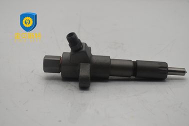 1153004210 Excavator Engine Fuel Injector For ISUZU 4BG1 6BG1 HITACHI ZX230