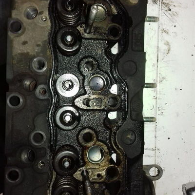 Machinery Excavator Engine Cylinder Head For Kubota D1703 Spare Parts