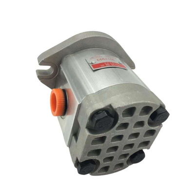 Hydraulic Gear Pump Excavator ZAX350-3 EX200-1 Pilot Pump Engine Part 4181700 9217993 Spare Parts