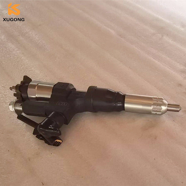 SK330-8 Nozzle Injector Assy VH23670E0010 Injector Assy For Kobelco J08E